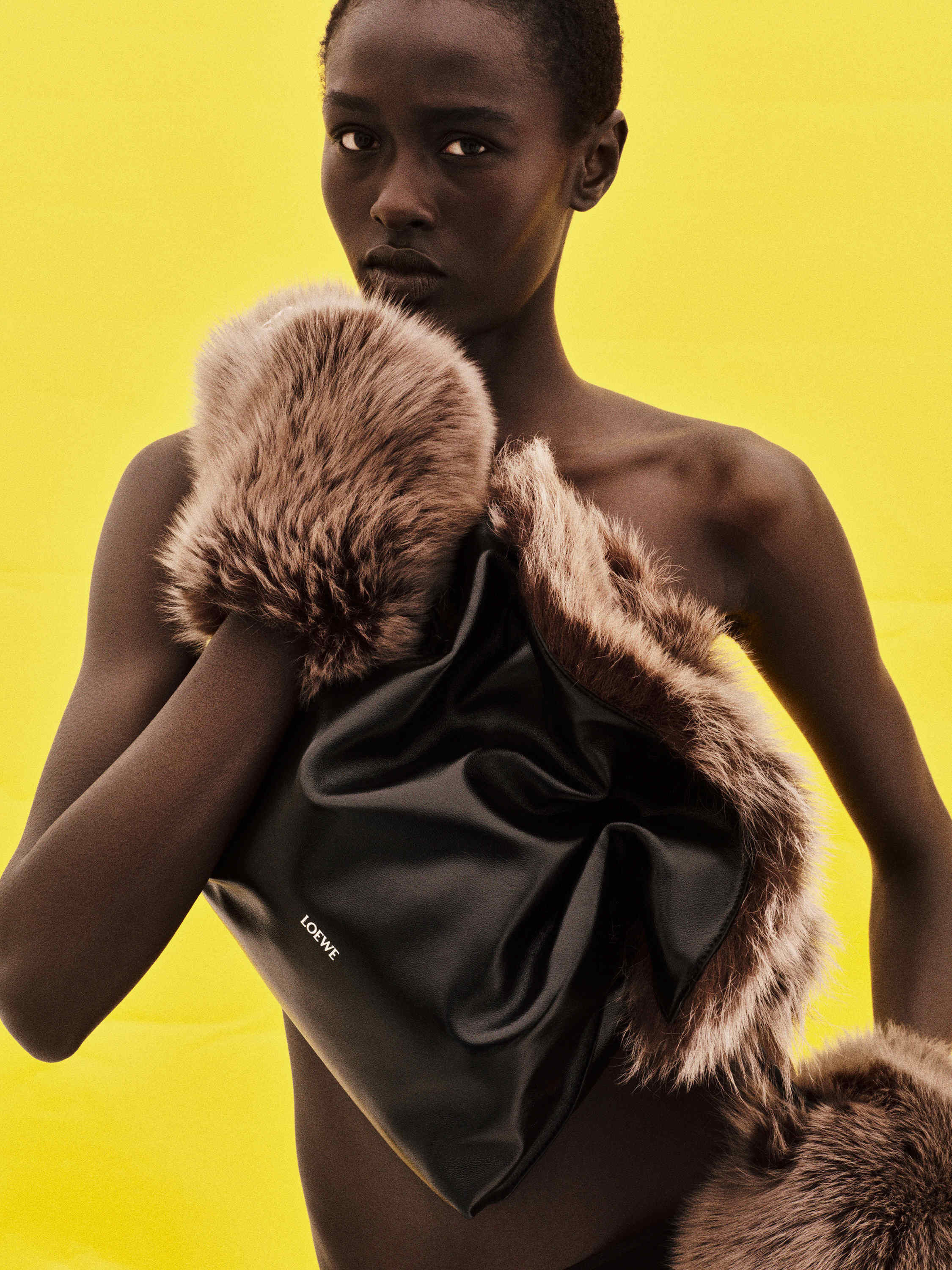 ロエベ公式オンラインストア｜LOEWE - LOEWE